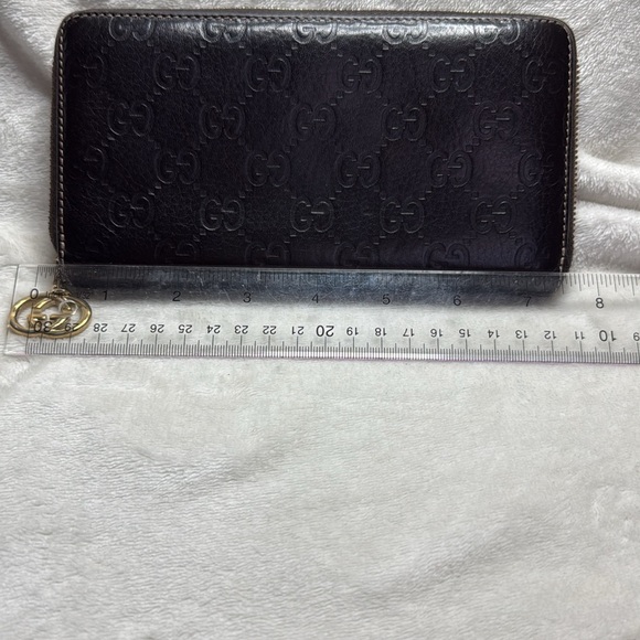 GUCCI Dark Brown Leather GG Zip Around Wallet - Picture 8 of 9
